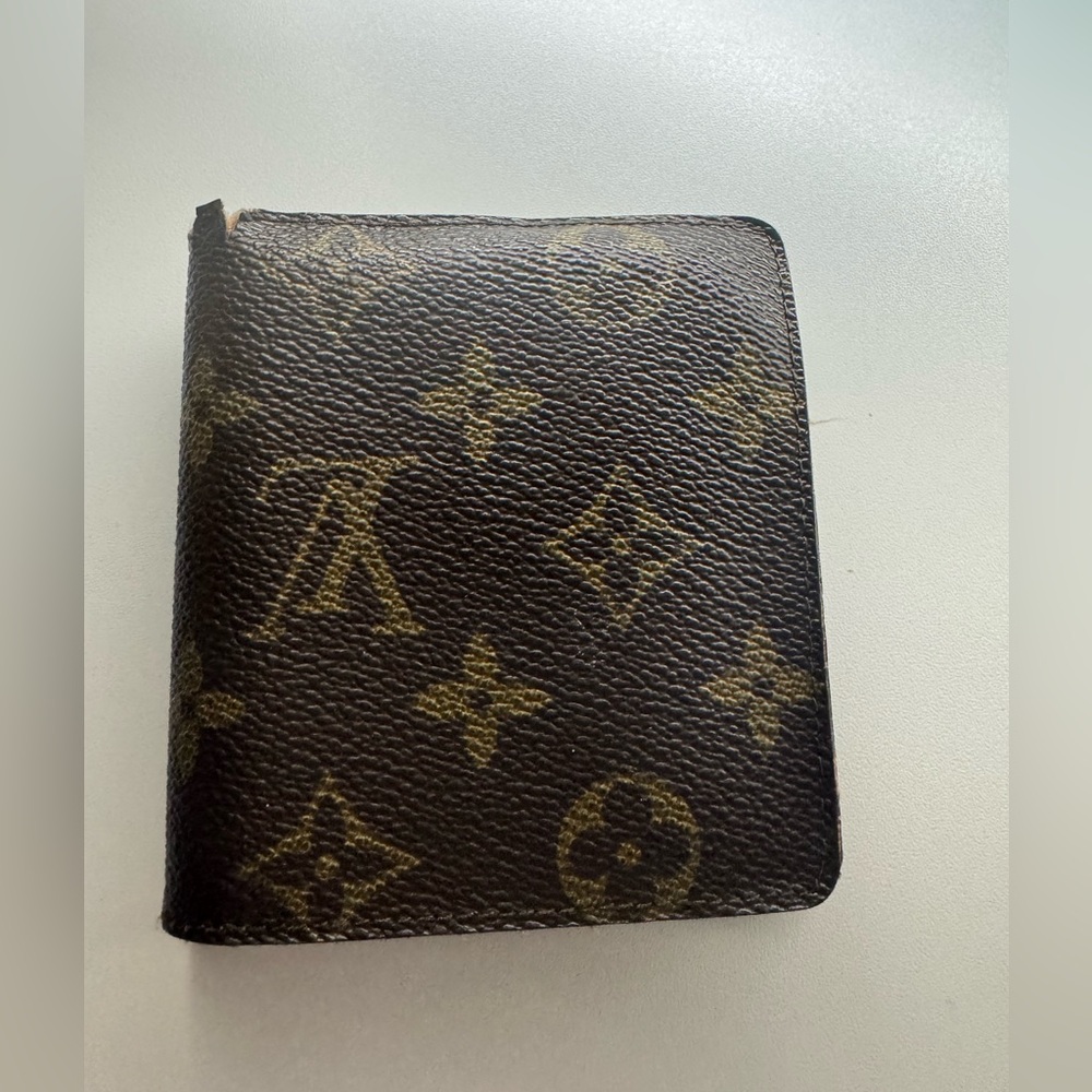 Louis Vuitton Monogram Brown Wallet